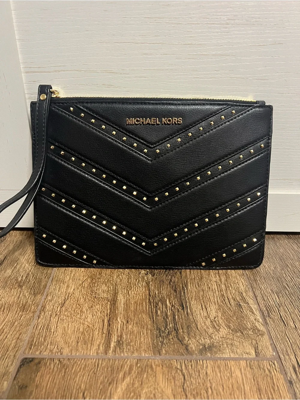 Michael Kors Ellis XL Zip Clutch Wristlet Black Gold Studded